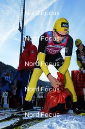27.01.2013, Val di Fassa/Val di Fiemme, Italy (ITA): preparations for the start, Christoffer Callesen (NOR) - FIS Marathon Cup Marcialonga, Val di Fassa/Val di Fiemme (ITA). www.nordicfocus.com. © Rauschendorfer/NordicFocus. Every downloaded picture is fee-liable.