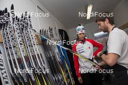 29.11.2014, Oestersund, Sweden (SWE): Guillaume Robert (FRA), Salomon race service, Rosanna Crawford (CAN) - IBU world cup biathlon, training, Oestersund (SWE). www.nordicfocus.com. © Manzoni/NordicFocus. Every downloaded picture is fee-liable.