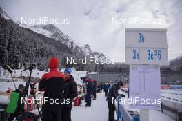 21.01.2015, Antholz, Italy (ITA): Event Feature: Coaches at the shooting range - IBU world cup biathlon, training, Antholz (ITA). www.nordicfocus.com. © Manzoni/NordicFocus. Every downloaded picture is fee-liable.