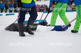 07.03.2015, Kontiolahti, Finland (FIN):  Event Feature: IBU Referees clean the track from dead snow - IBU world championships biathlon, sprint men, Kontiolahti (FIN). www.nordicfocus.com. © NordicFocus. Every downloaded picture is fee-liable.