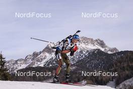 11.12.2015, Hochfilzen, Austria (AUT): Simon Schempp (GER) -  IBU world cup biathlon, sprint men, Hochfilzen (AUT). www.nordicfocus.com. © Manzoni/NordicFocus. Every downloaded picture is fee-liable.