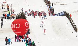 04.01.2015, Oberstdorf, Germany (GER): the top group passes the first bridge - FIS world cup cross-country, tour de ski, pursuit men, Oberstdorf (GER). www.nordicfocus.com. © Felgenhauer/NordicFocus. Every downloaded picture is fee-liable.