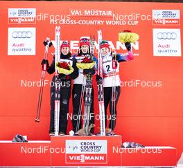 06.01.2015, Val Mustair, Switzerland (SUI): Heidi Weng (NOR), Marit Bjoergen (NOR), Ingvild Flugstad Oestberg (NOR), (l-r) - FIS world cup cross-country, tour de ski, individual sprint, Val Mustair (SUI). www.nordicfocus.com. © Felgenhauer/NordicFocus. Every downloaded picture is fee-liable.