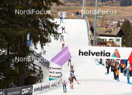 08.01.2015, Cortina-Toblach, Italy (ITA): the big group of the last start wave passes Toblach ski arena - FIS world cup cross-country, tour de ski, pursuit men, Cortina-Toblach (ITA). www.nordicfocus.com. © Felgenhauer/NordicFocus. Every downloaded picture is fee-liable.