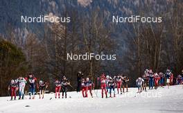 10.01.2015, Val di Fiemme, Italy (ITA): the top group in the flat part above the stadium - FIS world cup cross-country, tour de ski, mass men, Val di Fiemme (ITA). www.nordicfocus.com. © Felgenhauer/NordicFocus. Every downloaded picture is fee-liable.