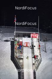 04.12.2015, Lillehammer, Norway (NOR): skijumper on the inrun   - FIS world cup ski jumping ladies, individual HS100, Lillehammer (NOR). www.nordicfocus.com. © Felgenhauer/NordicFocus. Every downloaded picture is fee-liable.