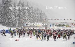25.01.2015, Tannheimer Tal, Austria (AUT): start of the 46 k race - Skitrail Tannheimertal (AUT) - Bad Hindelang (GER). www.nordicfocus.com. © Felgenhauer/NordicFocus. Every downloaded picture is fee-liable.