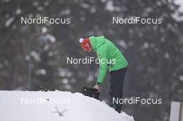 10.03.2016, Oslo, Norway (NOR): Arnd Peiffer (GER) assisting his teammates on the track  - IBU world championships biathlon, individual men, Oslo (NOR). www.nordicfocus.com. © NordicFocus. Every downloaded picture is fee-liable.