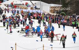 02.01.2016, Lenzerheide, Switzerland (SUI): stressful times in the ski depot   - FIS world cup cross-country, tour de ski, mass women, Lenzerheide (SUI). www.nordicfocus.com. © Felgenhauer/NordicFocus. Every downloaded picture is fee-liable.