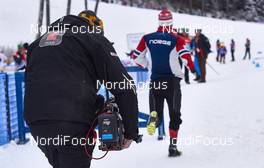 08.01.2016, Cortina-Toblach, Italy (ITA): camera man chasing Martin Johnsrud Sundby (NOR)   - FIS world cup cross-country, tour de ski, 10km men, Cortina-Toblach (ITA). www.nordicfocus.com. © Felgenhauer/NordicFocus. Every downloaded picture is fee-liable.