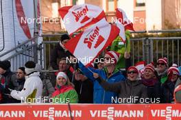 17.12.2016, Ramsau, Austria (AUT): spectators  - FIS world cup nordic combined, individual gundersen HS96/10km, Ramsau (AUT). www.nordicfocus.com. © Rauschendorfer/NordicFocus. Every downloaded picture is fee-liable.