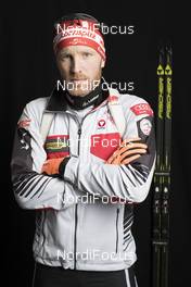 28.11.2016, Oestersund, Sweden, (SWE): Simon Eder (AUT) - IBU world cup biathlon, photoshooting, Oestersund (SWE). www.nordicfocus.com. © Manzoni/NordicFocus. Every downloaded picture is fee-liable.