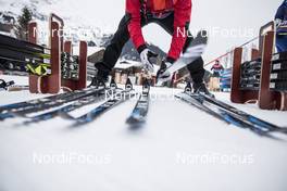 08.12.2017, Davos, Switzerland (SUI): Canadian Technician with Salomon Ski   - FIS world cup cross-country, training, Davos (SUI). www.nordicfocus.com. © Modica/NordicFocus. Every downloaded picture is fee-liable.