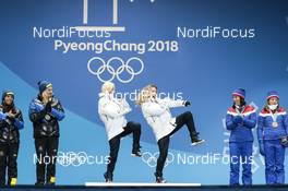 22.02.2018, Pyeongchang, Korea (KOR): Charlotte Kalla (SWE), Stina Nilsson (SWE), Kikkan Randall (USA), Jessica Diggins (USA), Marit Bjoergen (NOR), Maiken Caspersen Falla (NOR), (l-r) - XXIII. Olympic Winter Games Pyeongchang 2018, cross-country, medals, Pyeongchang (KOR). www.nordicfocus.com. © Modica/NordicFocus. Every downloaded picture is fee-liable.