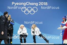 22.02.2018, Pyeongchang, Korea (KOR): Charlotte Kalla (SWE), Stina Nilsson (SWE), Kikkan Randall (USA), Jessica Diggins (USA), Marit Bjoergen (NOR), Maiken Caspersen Falla (NOR), (l-r) - XXIII. Olympic Winter Games Pyeongchang 2018, cross-country, medals, Pyeongchang (KOR). www.nordicfocus.com. © Modica/NordicFocus. Every downloaded picture is fee-liable.