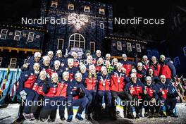 14.03.2019, Oestersund, Sweden (SWE): Tiril Eckhoff (NOR), Tarjei Boe (NOR), Erlend Bjoentegaard (NOR), Vetle Sjaastad Christiansen (NOR), Ingrid Landmark Tandrevold (NOR), Marte Olsbu Roeiseland (NOR), Thekla Brun-Lie (NOR), Johannes Thingnes Boe (NOR), Synnoeve Solemdal (NOR), (l-r) - IBU world championships biathlon, medals, Oestersund (SWE). www.nordicfocus.com. © Manzoni/NordicFocus. Every downloaded picture is fee-liable.