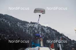 30.12.2018, Oberstdorf, Germany (GER): paraglider landing in the stadium  - FIS world cup ski jumping, four hills tournament, individual HS137, Oberstdorf (GER). www.nordicfocus.com. © Rauschendorfer/NordicFocus. Every downloaded picture is fee-liable.