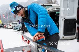 04.02.2018, Oberammergau, Germany (GER): service technician of Haute-Savoie Nordic Team prepares Salomon Skis - FIS World Loppet Cup Koenig Ludwig Lauf, Oberammergau (GER). www.nordicfocus.com. © Rauschendorfer/NordicFocus. Every downloaded picture is fee-liable.