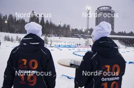 07.03.2019, Oestersund, Sweden (SWE): Event Feature: track volunteers watch the competition - IBU world championships biathlon, relay mixed, Oestersund (SWE). www.nordicfocus.com. © Manzoni/NordicFocus. Every downloaded picture is fee-liable.