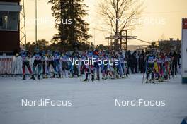 30.11.2019, Oestersund, Sweden, (SWE): The field of the single mixed relay getting ready to start - IBU world cup biathlon, single mixed relay, Oestersund (SWE). www.nordicfocus.com. © Nico Manzoni/NordicFocus. Every downloaded picture is fee-liable.
