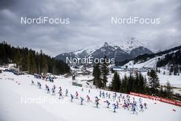 02.03.2019, Seefeld, Austria (AUT): Start of the race (l-r)  - FIS nordic world ski championships, cross-country, mass women, Seefeld (AUT). www.nordicfocus.com. © Modica/NordicFocus. Every downloaded picture is fee-liable.