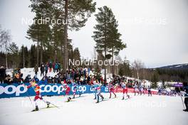 07.12.2019, Lillehammer, Norway (NOR): Therese Johaug (NOR), Heidi Weng (NOR), Astrid Uhrenholdt Jacobsen (NOR), Jessica Diggins (USA), Krista Parmakoski (FIN), Maubet Bjornsen (USA), Rosie Brennan (USA), Natalia Nepryaeva (RUS), Charlotte Kalla (SWE), Kerttu Niskanen (FIN), (l-r)  - FIS world cup cross-country, skiathlon women, Lillehammer (NOR). www.nordicfocus.com. © Modica/NordicFocus. Every downloaded picture is fee-liable.