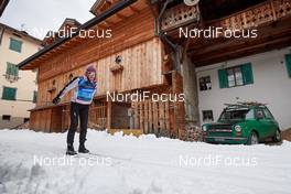 27.01.2019, Cavalese, Italy (ITA): athlete with classic car - Visma Ski Classics and FIS Worldloppet Cup Marcialonga, Cavalese (ITA). www.nordicfocus.com. © Rauschendorfer/NordicFocus. Every downloaded picture is fee-liable.