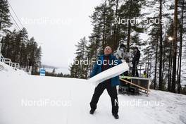 12.03.2020, Kontiolahti, Finland (FIN): Event Feature: Infront technician Olli Roehn (GER) -  IBU World Cup Biathlon, sprint men, Kontiolahti (FIN). www.nordicfocus.com. © Manzoni/NordicFocus. Every downloaded picture is fee-liable.
