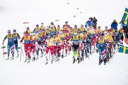 03.01.2020, Val di Fiemme, Italy (ITA): Start of the race (l-r)  - FIS world cup cross-country, tour de ski, mass women, Val di Fiemme (ITA). www.nordicfocus.com. © Modica/NordicFocus. Every downloaded picture is fee-liable.