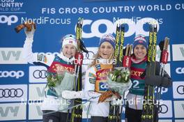 20.02.2020, Storlien-Meraker, Norway (NOR): Ingvild Flugstad Oestberg (NOR), Therese Johaug (NOR), Heidi Weng (NOR), (l-r) - FIS world cup cross-country, mass women, Storlien-Meraker (NOR). www.nordicfocus.com. © Thibaut/NordicFocus. Every downloaded picture is fee-liable.