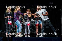 03.09.2021, Annecy, France (FRA): Lisa Theresa Hauser (AUT), Franziska Preuss (GER), Paulina Fialkova (SVK), Mari Eder (FIN), Martin Fourcade (FRA), (l-r) - Martin Fourcade Nordic Festival, Annecy (FRA). www.nordicfocus.com. © Thibaut/NordicFocus. Every downloaded picture is fee-liable.