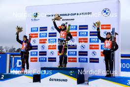 28.11.2021, Oestersund, Sweden, (SWE): Anais Chevalier-Bouchet (FRA), Hanna Oeberg (SWE), Marte Olsbu Roeiseland (NOR), (l-r) - IBU World Cup Biathlon, sprint women, Oestersund (SWE). www.nordicfocus.com. © Manzoni/NordicFocus. Every downloaded picture is fee-liable.