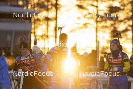 01.12.2021, Oestersund, Sweden, (SWE): Justine Braisaz-Bouchet (FRA), Johanna Skottheim (SWE), (l-r) - IBU World Cup Biathlon, training, Oestersund (SWE). www.nordicfocus.com. © Manzoni/NordicFocus. Every downloaded picture is fee-liable.