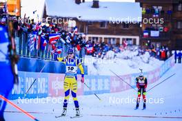 18.12.2021, Annecy-Le Grand Bornand, France (FRA): Hanna Oeberg (SWE), Marte Olsbu Roeiseland (NOR), (l-r) -  IBU World Cup Biathlon, pursuit women, Annecy-Le Grand Bornand (FRA). www.nordicfocus.com. © Manzoni/NordicFocus. Every downloaded picture is fee-liable.