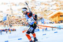 17.12.2021, Annecy-Le Grand Bornand, France (FRA): Christian Gow (CAN) -  IBU World Cup Biathlon, sprint men, Annecy-Le Grand Bornand (FRA). www.nordicfocus.com. © Manzoni/NordicFocus. Every downloaded picture is fee-liable.