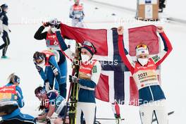 04.03.2021, Oberstdorf, Germany (GER): Tiril Udnes Weng (NOR), Therese Johaug (NOR), (l-r)  - FIS nordic world ski championships cross-country, 4x5km women, Oberstdorf (GER). www.nordicfocus.com. © Modica/NordicFocus. Every downloaded picture is fee-liable.