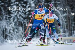 05.12.2021, Lillehammer, Norway (NOR): Ragnhild Haga (NOR), Kerttu Niskanen (FIN), (l-r)  - FIS world cup cross-country, 4x5km women, Lillehammer (NOR). www.nordicfocus.com. © Modica/NordicFocus. Every downloaded picture is fee-liable.