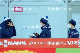 19.12.2021, Ramsau, Austria (AUT): Eero Hirvonen (FIN), Arttu Maekiaho (FIN), Otto Niittykoski (FIN), (l-r)  - FIS world cup nordic combined men, individual gundersen HS98/10km, Ramsau (AUT). www.nordicfocus.com. © Volk/NordicFocus. Every downloaded picture is fee-liable.