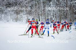11.12.2021, Otepaeae, Estonia (EST): Gyda Westvold Hansen (NOR), Marte Leinan Lund (NOR), Anastasia Goncharova (RUS), Ida Marie Hagen (NOR), Mari Leinan Lund (NOR), (l-r)  - FIS world cup nordic combined women, Mass Start HS97/5km, Otepaeae (EST). www.nordicfocus.com. © Volk/NordicFocus. Every downloaded picture is fee-liable.