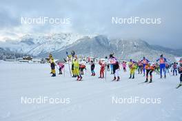 24.01.2021, Toblach-Cortina, Italy (ITA): Jenny Larsson (SWE), Astrid Oeyre Slind (NOR), Hedda Baangman(SWE), group l-r - Visma Ski Classics, Toblach-Cortina (ITA). www.nordicfocus.com. © Reichert/NordicFocus. Every downloaded picture is fee-liable.