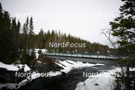 27.03.2021, Valadalen, Sweden (SWE): Feature: Track atmosphere with athletes crossing a bridge - Visma Ski Classics Arefjaellsloppet, Valadalen (SWE). www.nordicfocus.com. © Visma Ski Classics/Magnus Oesth/NordicFocus. Every downloaded picture is fee-liable.
