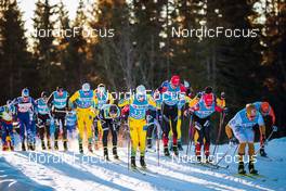 19.12.2021, Groenklitt, Sweden (SWE): Mikael Gunnulfsen (NOR), Emil Persson (SWE), Martin Johnsrud Sundby (NOR), Oskar Kardin (SWE), Kasper Stadaas (NOR), Morten Eide Pedersen (NOR), (l-r) - Visma Ski Classics Orsa Groenklitt Individual Prologue - Groenklitt (SWE). www.nordicfocus.com. © Modica/NordicFocus. Every downloaded picture is fee-liable.