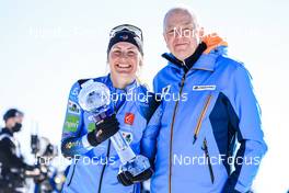 20.03.2022, Oslo, Norway (NOR): Justine Braisaz-Bouchet (FRA), Olle Dahlin (SWE), IBU President, (l-r)  - IBU World Cup Biathlon, mass women, Oslo (NOR). www.nordicfocus.com. © Manzoni/NordicFocus. Every downloaded picture is fee-liable.