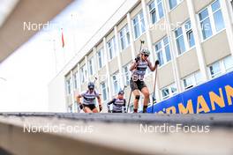 06.08.2022, Sandnes, Norway (NOR): Synne Owren (NOR), Aasne Skrede (NOR), Chloe Chevalier (FRA), (l-r) - BLINK22 Festival Biathlon - Sandnes (NOR). www.nordicfocus.com. © Manzoni/NordicFocus. Every downloaded picture is fee-liable.