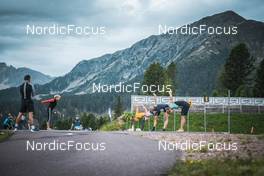 06.08.2022, Lavaze, Italy (ITA): Janina Hettich-Walz  (GER), Anna Weidel  (GER), Vanessa Hinz  (GER), Denise Herrmann  (GER), Kristian Mehringer (GER), (l-r)  - Biathlon summer training, Lavaze (ITA). www.nordicfocus.com. © Vanzetta/NordicFocus. Every downloaded picture is fee-liable.