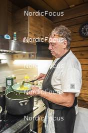 23.10.2022, Antholz, Italy (ITA):  The chef Arturo at work, serving risotto for the Italian biathletes - Biathlon training, Antholz (AUT). www.nordicfocus.com. © Vanzetta/NordicFocus. Every downloaded picture is fee-liable.