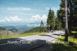 8.08.2022, Lavaze, Italy (ITA): Anna Weidel  (GER), Kristian Mehringer (GER), Denise Herrmann  (GER), Vanessa Voigt  (GER), Janina Hettich-Walz  (GER), Vanessa Hinz  (GER), (l-r)  - Biathlon summer training, Lavaze (ITA). www.nordicfocus.com. © Vanzetta/NordicFocus. Every downloaded picture is fee-liable.
