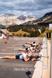 24.08.2022, Lavaze, Italy (ITA): Karoline Offigstad Knotten (NOR), Ida Lien (NOR), Ingrid Landmark Tandrevold (NOR), Ragnhild Femsteinevik (NOR), Patrick Oberegger (ITA), (l-r)  - Biathlon summer training, Lavaze (ITA). www.nordicfocus.com. © Barbieri/NordicFocus. Every downloaded picture is fee-liable.
