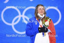 19.02.2022, Beijing, China (CHN): Justine Braisaz-Bouchet (FRA) - XXIV. Olympic Winter Games Beijing 2022, Biathlon, medals, Beijing (CHN). www.nordicfocus.com. © Manzoni/NordicFocus. Every downloaded picture is fee-liable.