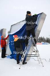 26.11.2022, Kontiolahti, Finland (FIN): Event Feature: Infront technicians build up the new startgate - IBU World Cup Biathlon, training, Kontiolahti (FIN). www.nordicfocus.com. © Manzoni/NordicFocus. Every downloaded picture is fee-liable.